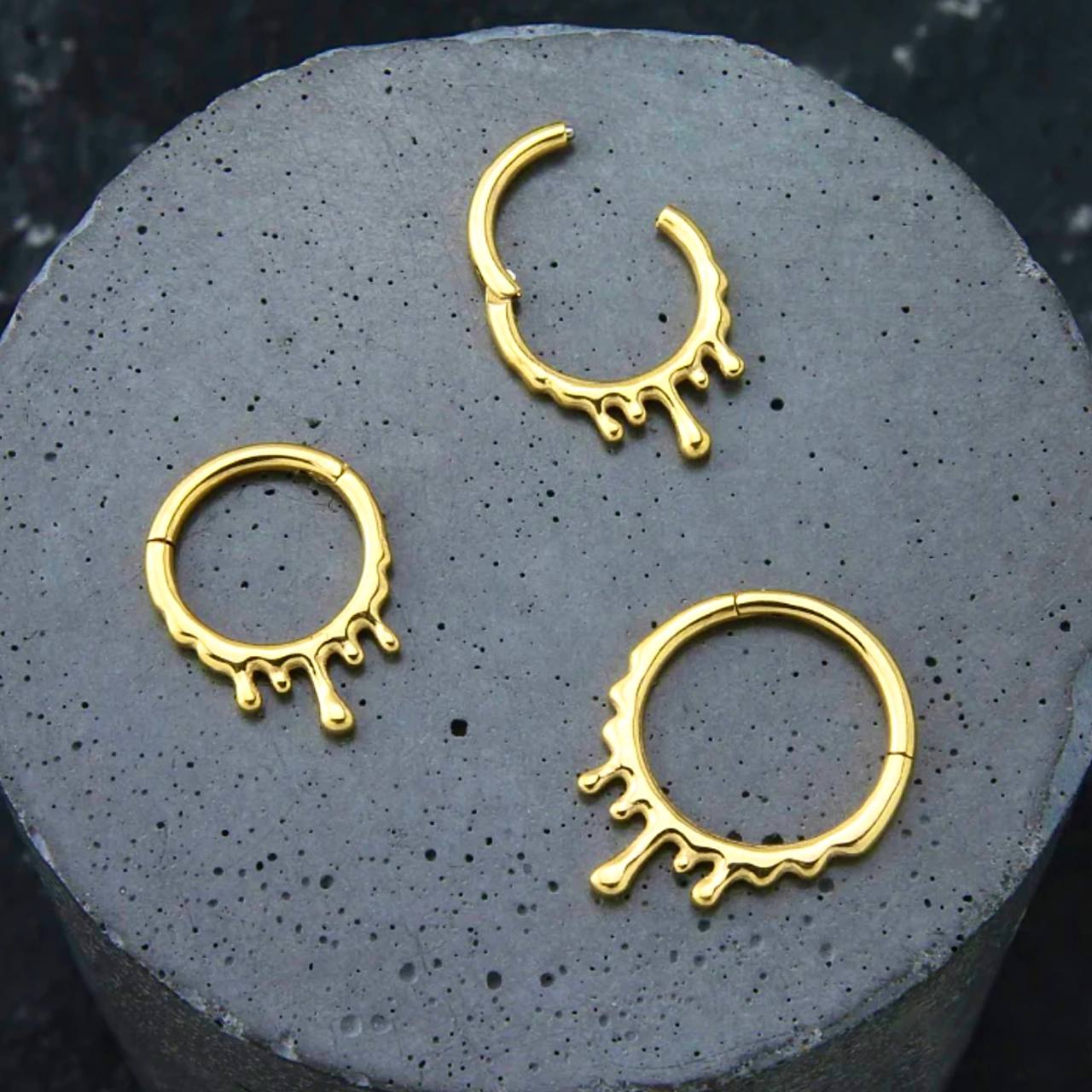 Kółko tytanowe spływających kropli G23 Clicker