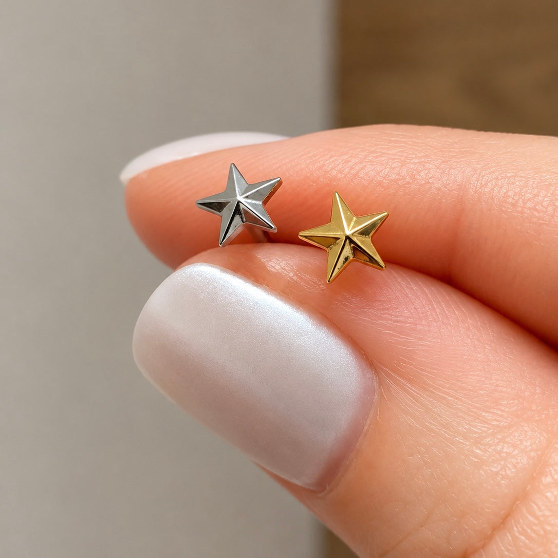 Kolczyk do piercingu ucha gwiazdka - tytanowy labret – złoty