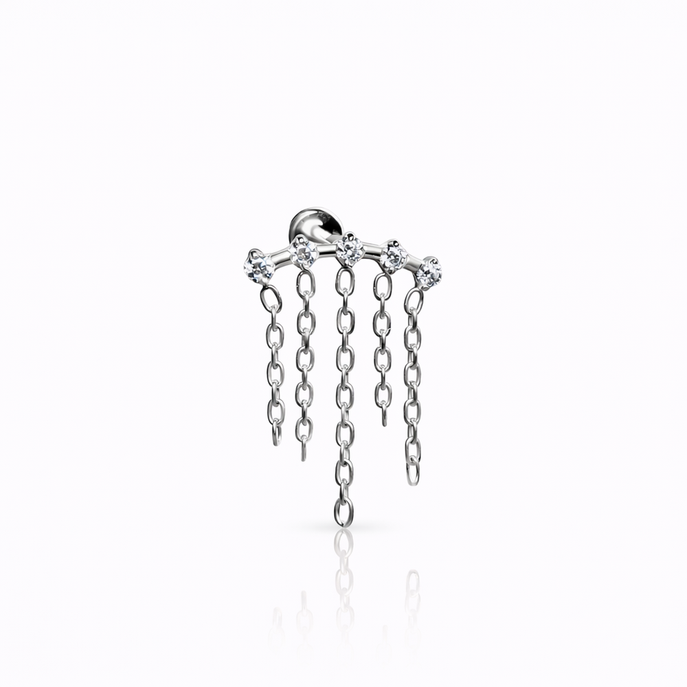LABRET TYTANOWY Z ŁAŃCUSZKAMI I CYRKONIAMI – KOLCZYK DO PIERCINGU UCHA SREBRNY