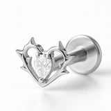 Labret do piercingu ucha  w kształcie serca z cyrkonią – srebrny