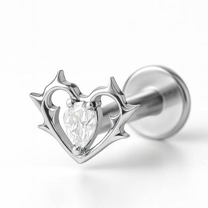 Labret do piercingu ucha  w kształcie serca z cyrkonią – srebrny