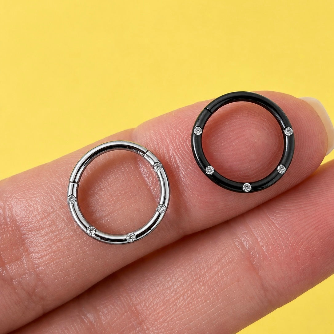 Kolczyk do piercingu ucha – clicker z cyrkoniami – srebrny