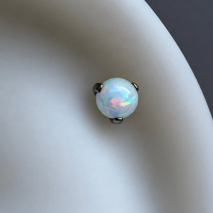 Tytanowy labret z opalem –  kolczyk do piercingu ucha,złoty