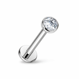 Labret do piercingu ucha z cyrkonią –  kolczyk tytanowy srebrny