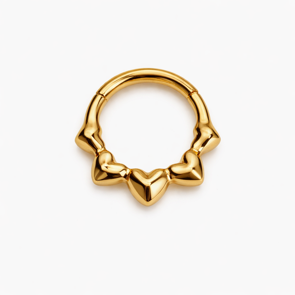 KOLCZYK CLICKER DO PIERCINGU UCHA Z MOTYWEM SERC  ZŁOTY