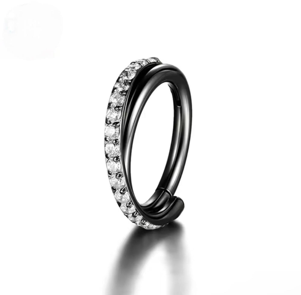 Tytanowy  clicker czarny z cyrkoniami – kolczyk / kółko do piercingu ucha i nosa