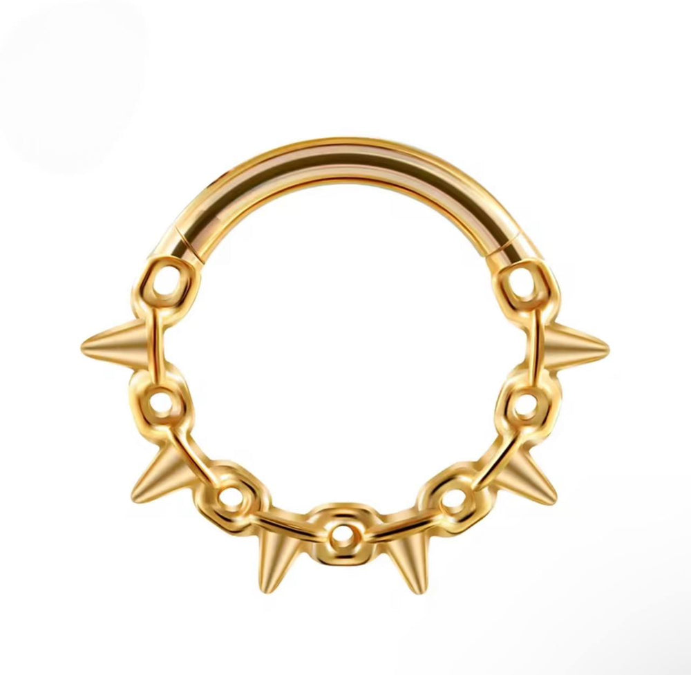 Tytanowy clicker G23 z ćwiekami – złoty  kolczyk do piercingu septum i daith