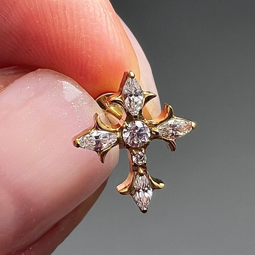 Kolczyk LABRET tytanowy krzyż z cyrkoniami Złoty