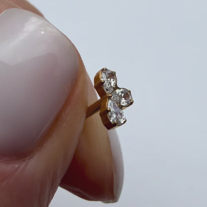 KOLCZYK DO PIERCINGU UCHA – LABRET Z TRZEMA BIAŁYMI CYRKONIAMI – SREBRNY