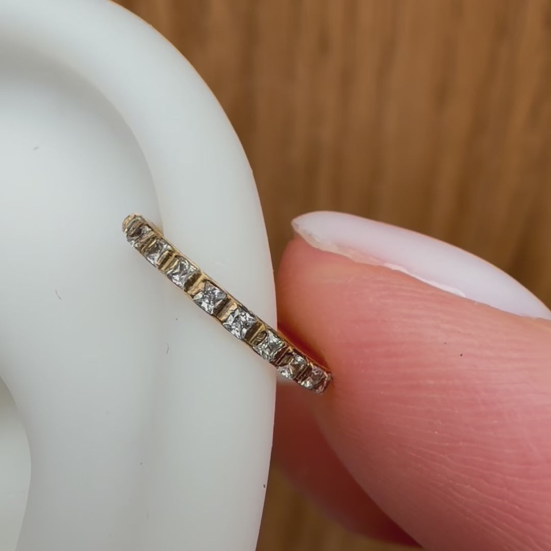 KOLCZYK CLICKER DO PIERCINGU Z CYRKONIAMI - TYTANOWY ZŁOTY